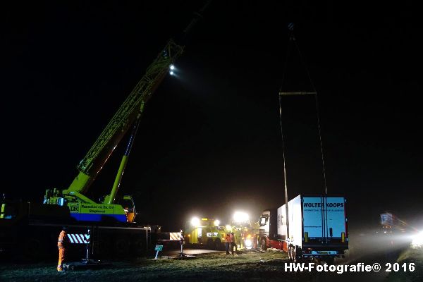 Henry-Wallinga©-Berging-Vrachtwagen-A28-Staphorst-13