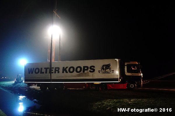 Henry-Wallinga©-Berging-Vrachtwagen-A28-Staphorst-14