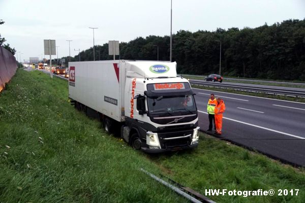 Henry-Wallinga©-Berging-Vrachtwagen-A28-Zwolle-15