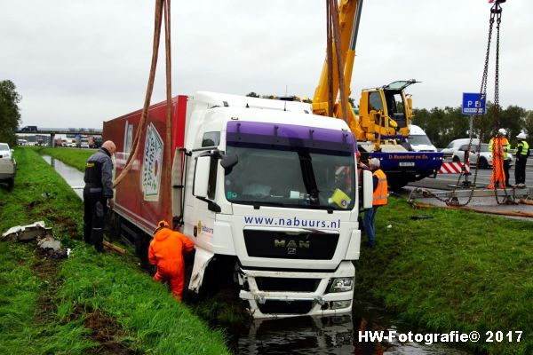 Henry-Wallinga©-Ongeval-Vrachtauto-Sloot-Staphorst-12