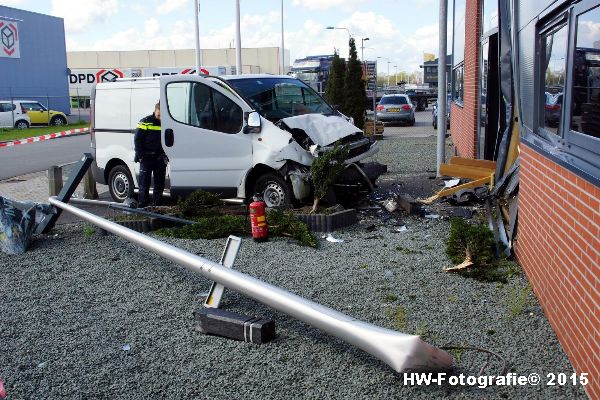 Henry-Wallinga©-Bestelbus-Bedrijfspand-Meppel-10