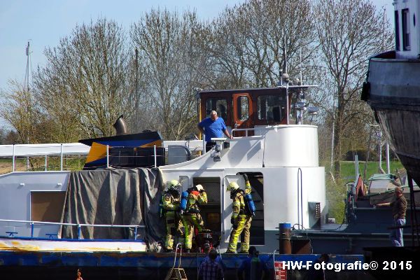 Henry-Wallinga©-Brand-Binnenvaartschip_Hasselt-02