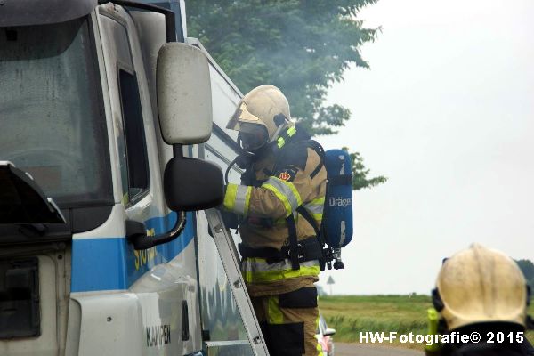 Henry-Wallinga©-Vrachtautobrand-korenbeltweg-Genemuiden-07