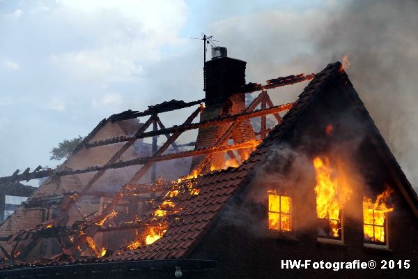 Henry-Wallinga©-Blikseminslag-Kanaaldijk-Giethoorn-06