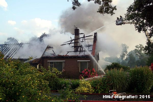 Henry-Wallinga©-Blikseminslag-Kanaaldijk-Giethoorn-10