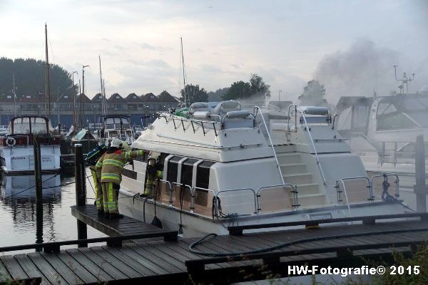 Henry-Wallinga©-Brand-Plezierjacht-Hasselt-01