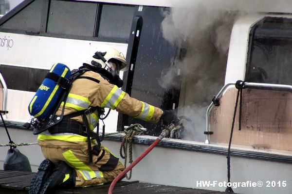 Henry-Wallinga©-Brand-Plezierjacht-Hasselt-13