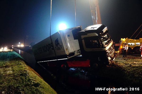 Henry-Wallinga©-Berging-Vrachtwagen-A28-Staphorst-08