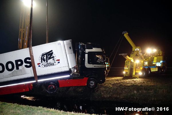 Henry-Wallinga©-Berging-Vrachtwagen-A28-Staphorst-09