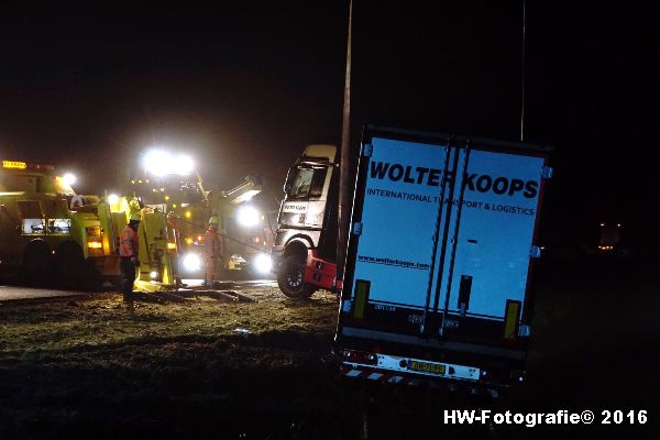 Henry-Wallinga©-Berging-Vrachtwagen-A28-Staphorst-12