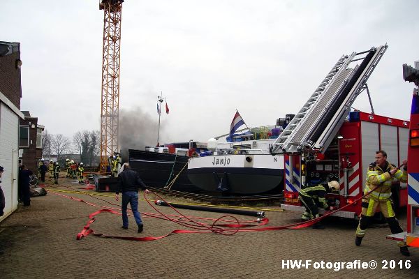 Henry-Wallinga©-Brand-Binnenvaartschip-Zwartsluis-01