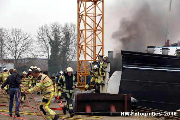 Henry-Wallinga©-Brand-Binnenvaartschip-Zwartsluis-02