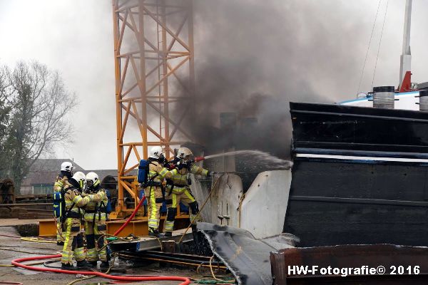 Henry-Wallinga©-Brand-Binnenvaartschip-Zwartsluis-03