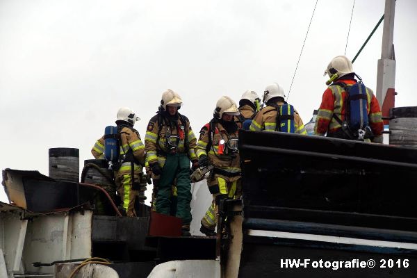 Henry-Wallinga©-Brand-Binnenvaartschip-Zwartsluis-13