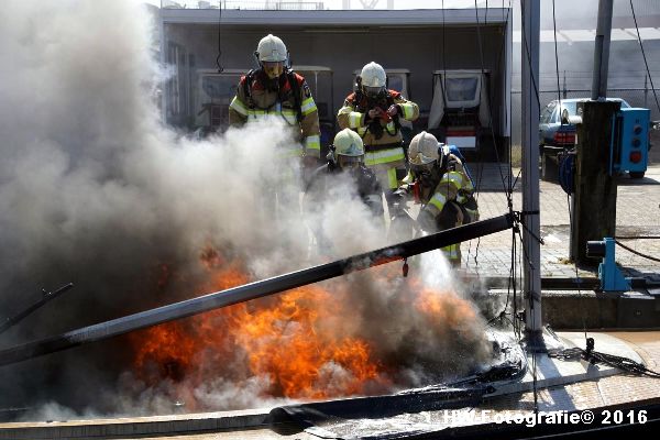 Henry-Wallinga©-Brand--Zeilboot-Kranerweerd-Zwartsluis-11