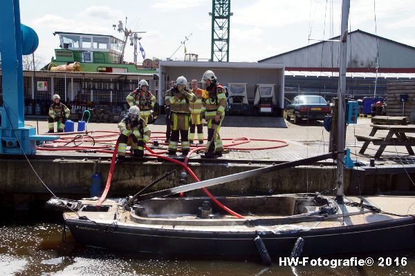 Henry-Wallinga©-Brand--Zeilboot-Kranerweerd-Zwartsluis-18