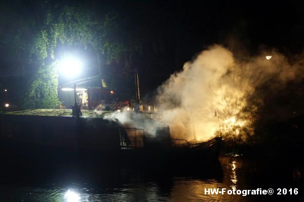 henry-wallinga-brand-woonboot-zwolle-05