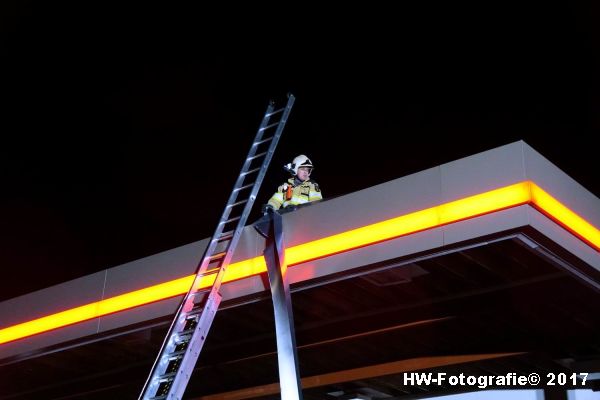 Henry-Wallinga©-Stormschade-Tankstation-Hasselt-03