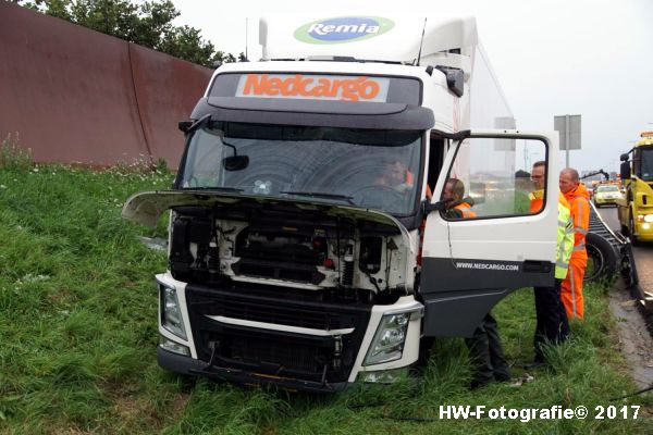 Henry-Wallinga©-Berging-Vrachtwagen-A28-Zwolle-02