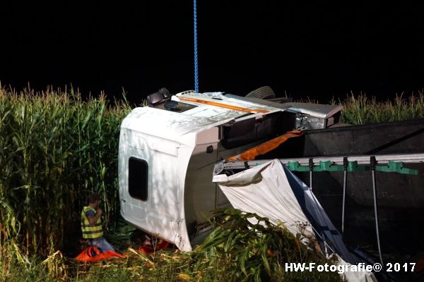 Henry-Wallinga©-Berging-Vrachtwagen-Parallelweg-A28-Zwolle-11