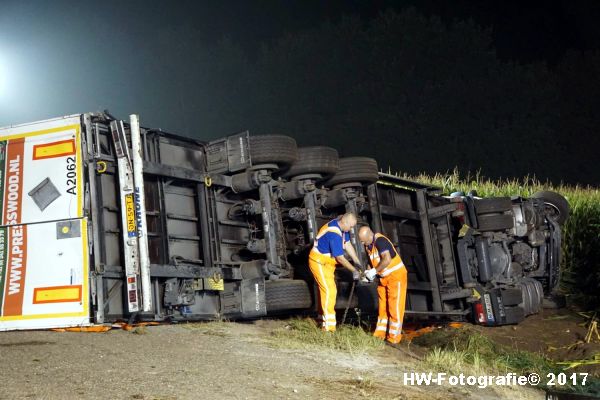 Henry-Wallinga©-Berging-Vrachtwagen-Parallelweg-A28-Zwolle-13