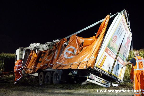 Henry-Wallinga©-Berging-Vrachtwagen-Parallelweg-A28-Zwolle-18