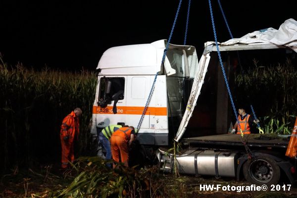 Henry-Wallinga©-Berging-Vrachtwagen-Parallelweg-A28-Zwolle-20