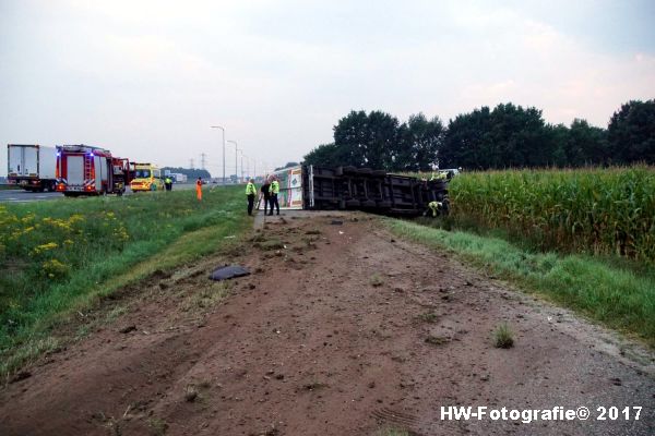 Henry-Wallinga©-Vrachtwagen-Parallelweg-A28-Zwolle-01
