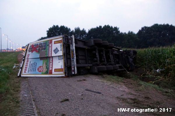 Henry-Wallinga©-Vrachtwagen-Parallelweg-A28-Zwolle-09