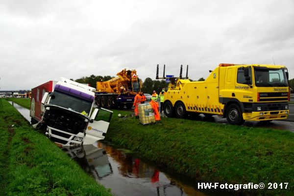 Henry-Wallinga©-Ongeval-Vrachtauto-Sloot-Staphorst-06