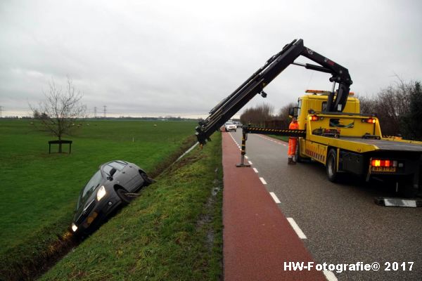 Henry-Wallinga©-Auto-Greppel-Verkavelingsweg-Hasselt-08