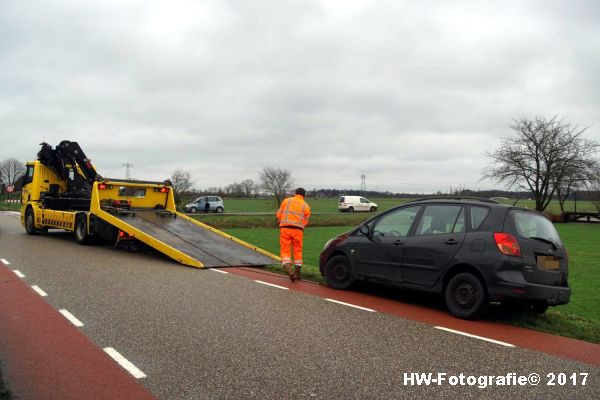 Henry-Wallinga©-Auto-Greppel-Verkavelingsweg-Hasselt-11