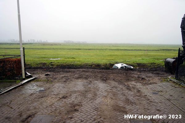 Henry-Wallinga©-Ongeval-Auto-Sloot-Sisalstraat-Genemuiden-11