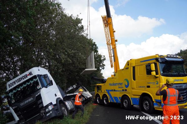 Henry-Wallinga©-Ongeval-Vrachtwagen-Betonplaten-A28-Lichtmis-17