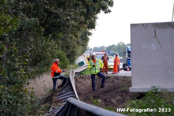 Henry-Wallinga©-Ongeval-Vrachtwagen-Betonplaten-A28-Lichtmis-39