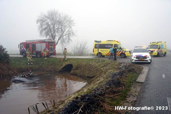 Henry-Wallinga©-Ongeval-Auto-Water-Stadsweg_Rouveen-10