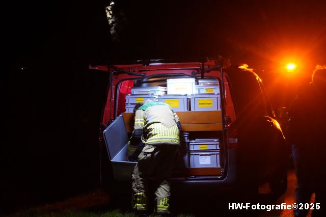 Henry-Wallinga©-Brandweerman-Mestkelder-Reddingsactie-Topweg-Genemuiden-07