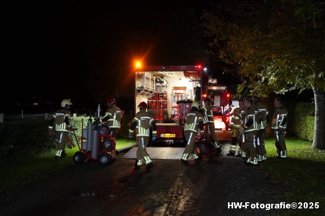 Henry-Wallinga©-Brandweerman-Mestkelder-Reddingsactie-Topweg-Genemuiden-09