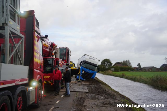Henry-Wallinga©-Vrachtwagen-Berm-Stadsweg-Hasselt-04