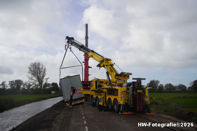 Henry-Wallinga©-Vrachtwagen-Berm-Stadsweg-Hasselt-08