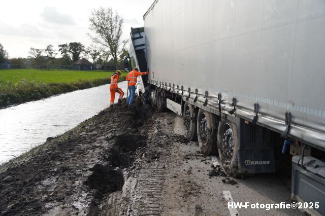 Henry-Wallinga©-Vrachtwagen-Berm-Stadsweg-Hasselt-18