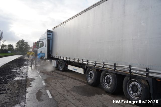Henry-Wallinga©-Vrachtwagen-Berm-Stadsweg-Hasselt-22