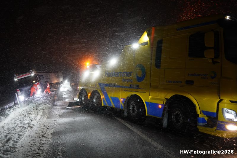 Henry-Wallinga©-Ongeval-Vrachtwagen-Sneeuw-Kamperzeedijk-Genemuiden-20
