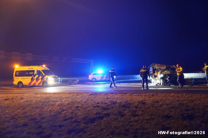 Henry-Wallinga©-Ongeval-Bestelbus-Vrachtwagen-A28-Lichtmis-01