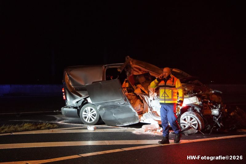 Henry-Wallinga©-Ongeval-Bestelbus-Vrachtwagen-A28-Lichtmis-02