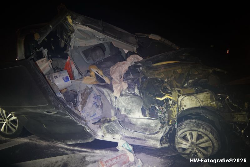 Henry-Wallinga©-Ongeval-Bestelbus-Vrachtwagen-A28-Lichtmis-04