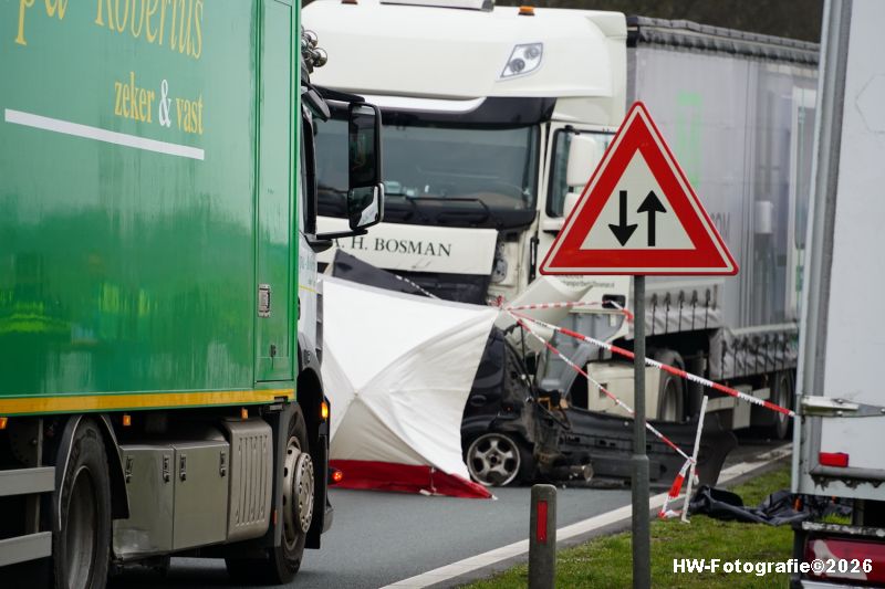 Henry-Wallinga©-Dodelijk-Ongeval-Auto-Vrachtwagen_N377-Lichtmis-02