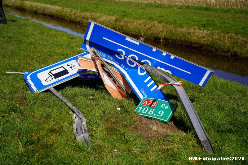 Henry-Wallinga©-Eenzijdig-Ongeval-Auto-Verkeersbord-A28-Staphorst-10