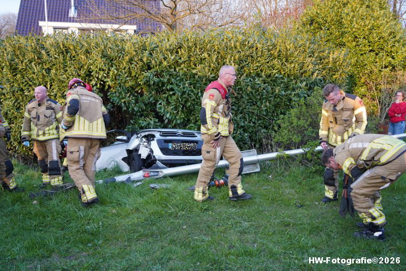 Henry-Wallinga©-Eenzijdig-Ongeval-Auto-Sloot-N377-Hasselt-04