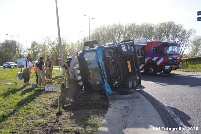 Henry-Wallinga©-Ongeval-Vrachtwagen-Rotonde-N375-Meppel-02